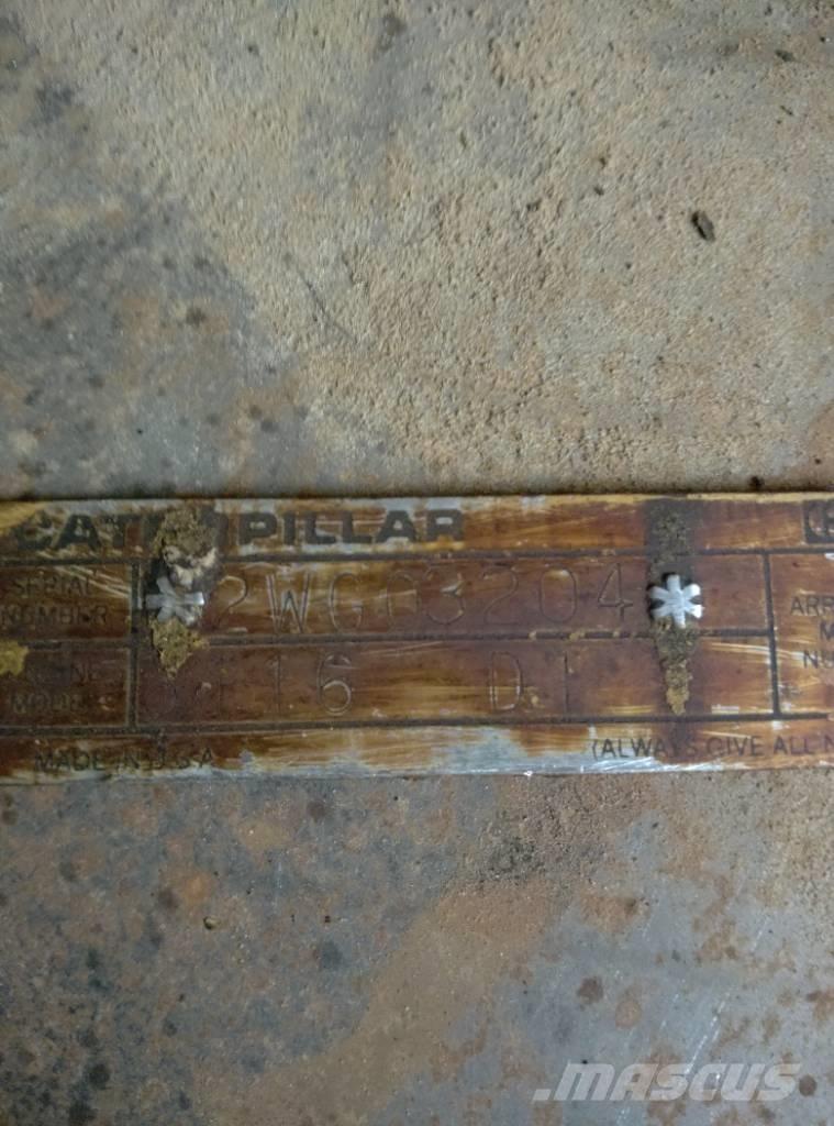 CAT 325 B L Vikšriniai ekskavatoriai