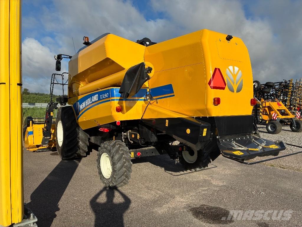 New Holland Tc 4.90 Derliaus nuėmimo kombainai