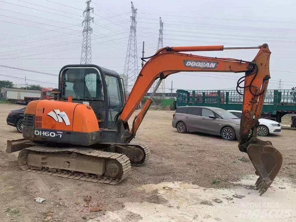 Doosan DH 60 Mini ekskavatoriai < 7 t