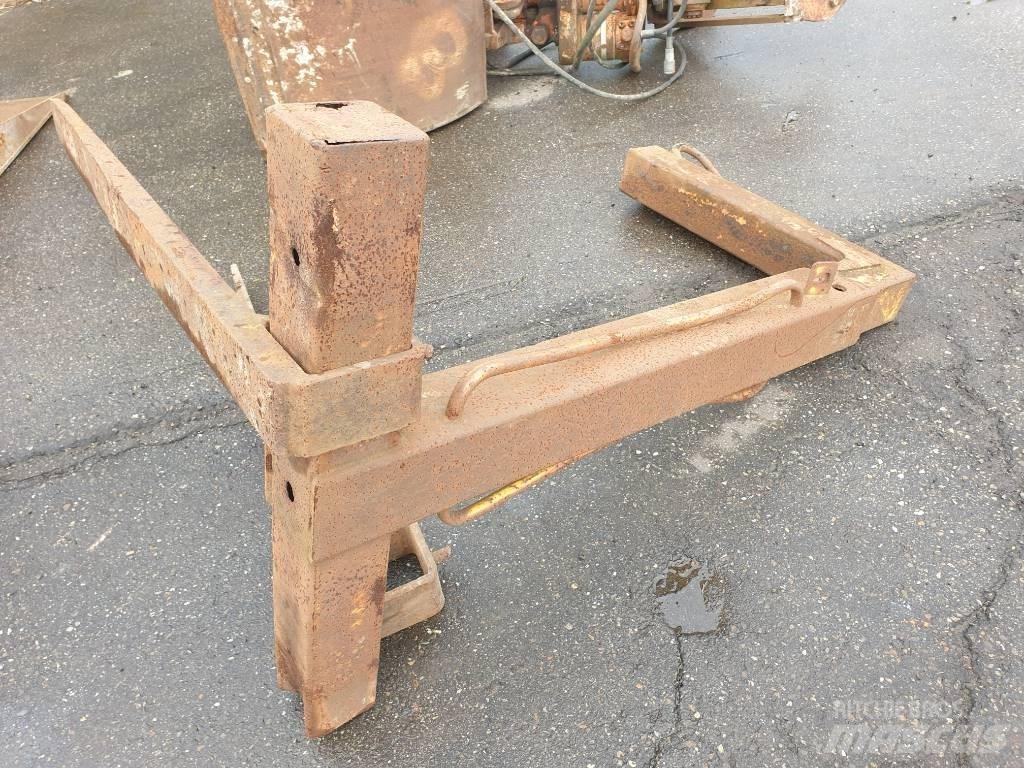  Frame with forks Šakės