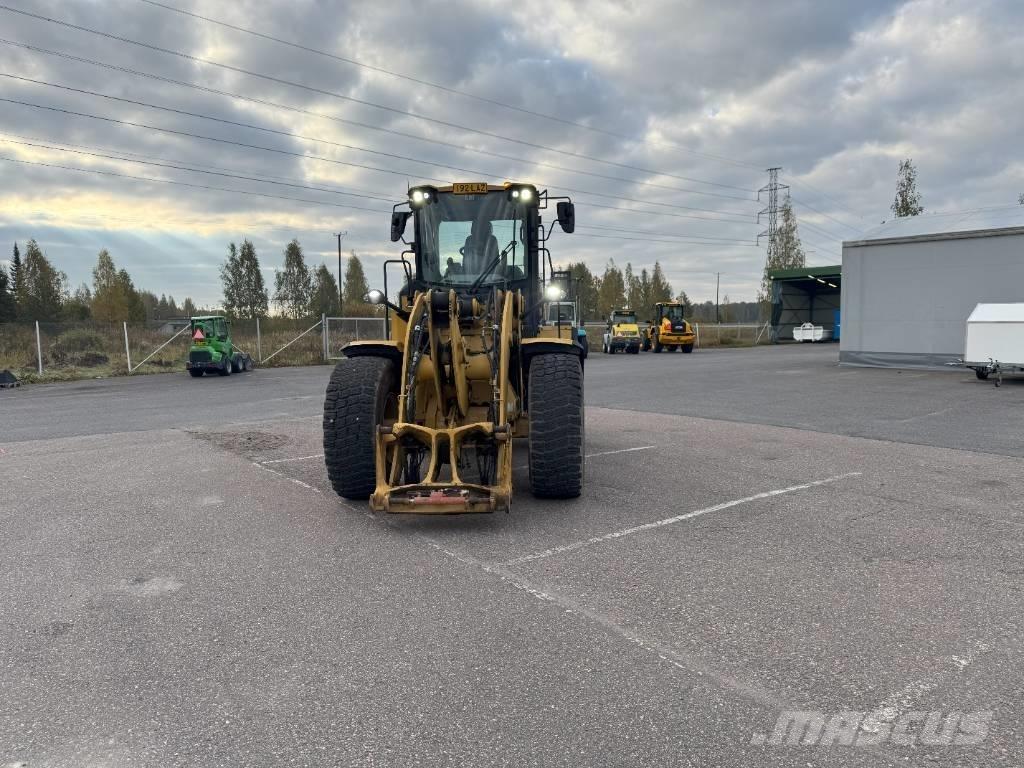 CAT 926M Naudoti ratiniai krautuvai