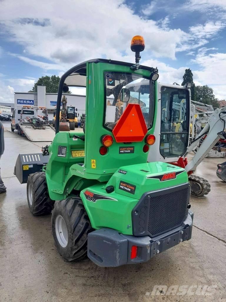 Avant 640i Krautuvai su šoniniu pasukimu