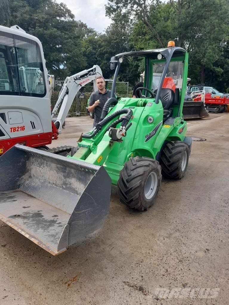 Avant 640i Krautuvai su šoniniu pasukimu