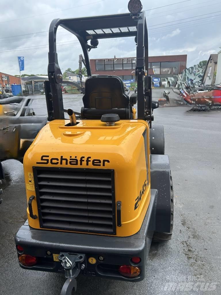 Schäffer 2445S Krautuvai su šoniniu pasukimu