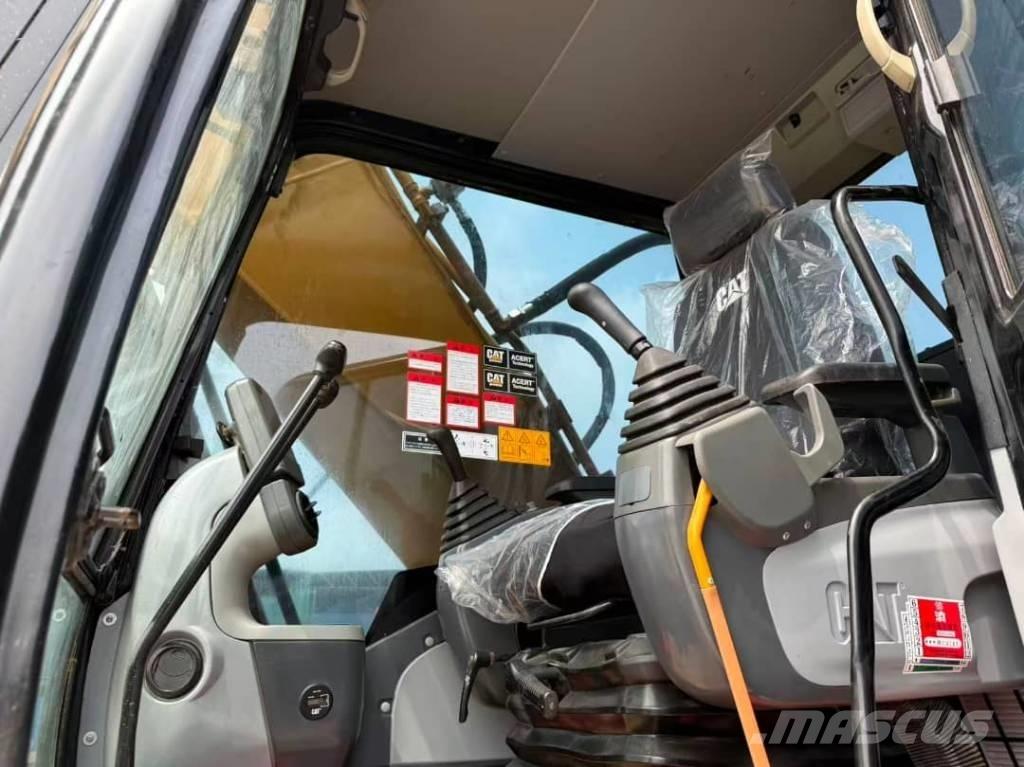 CAT 330 Vikšriniai ekskavatoriai