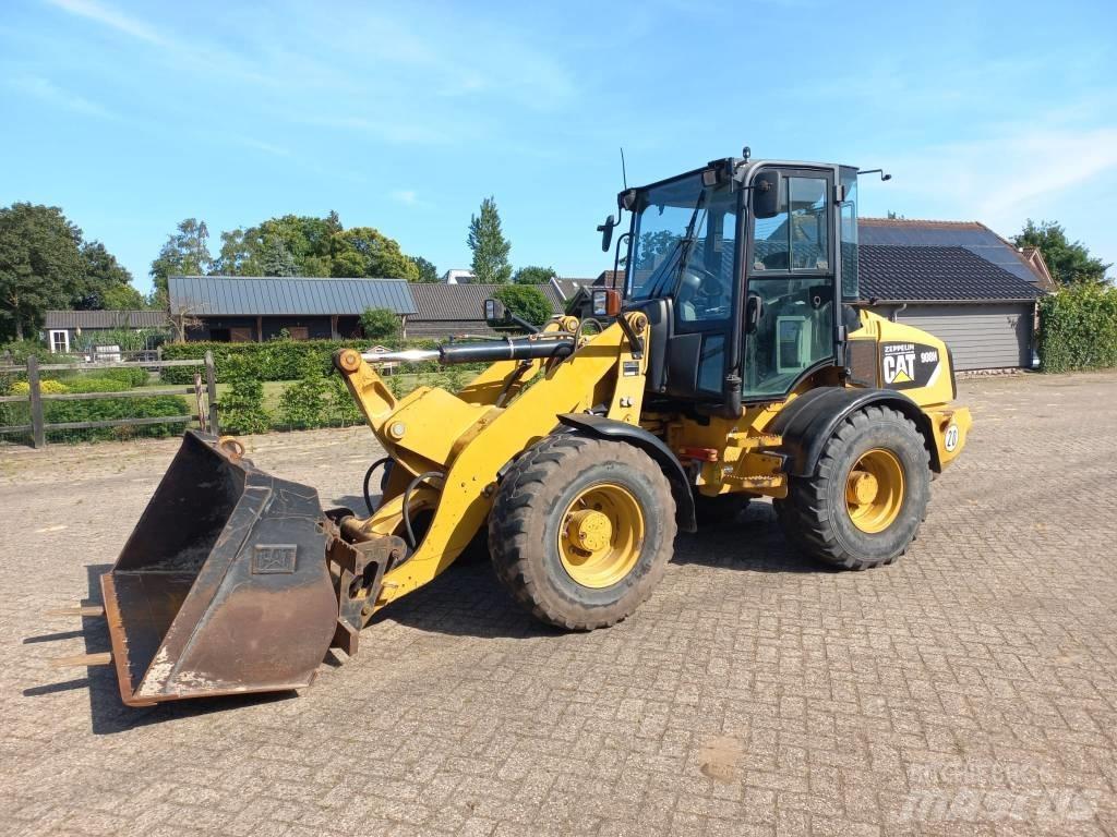 CAT 908 H Naudoti ratiniai krautuvai