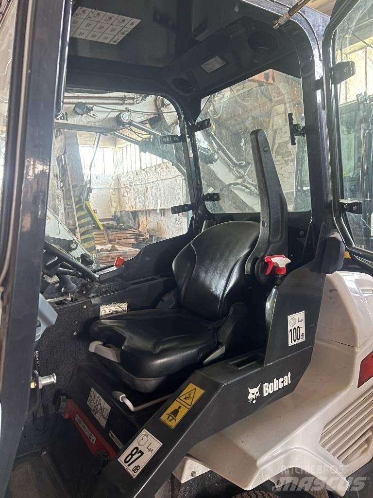 Bobcat L 23 Mini krautuvai