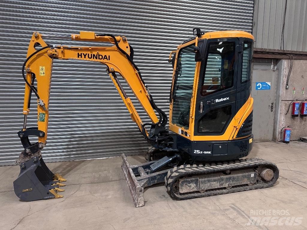 Hyundai R25Z-9 AK Mini ekskavatoriai < 7 t