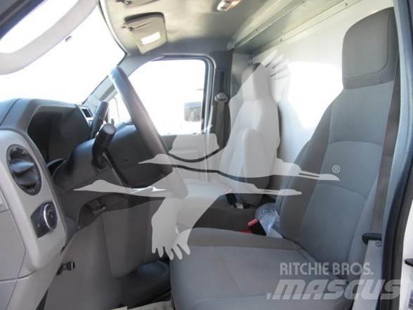 Ford E450 Statyba - Kita