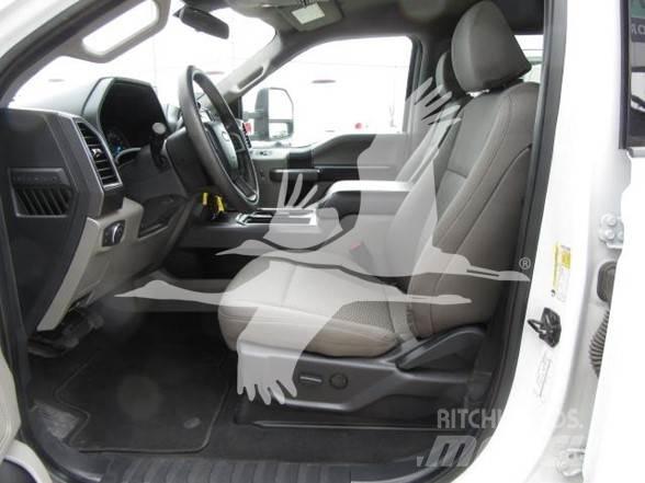 Ford F250 Statyba - Kita