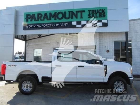 Ford F250 Statyba - Kita