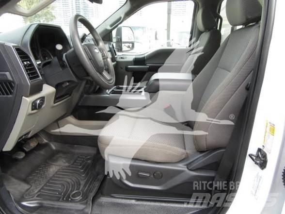 Ford F350 Statyba - Kita