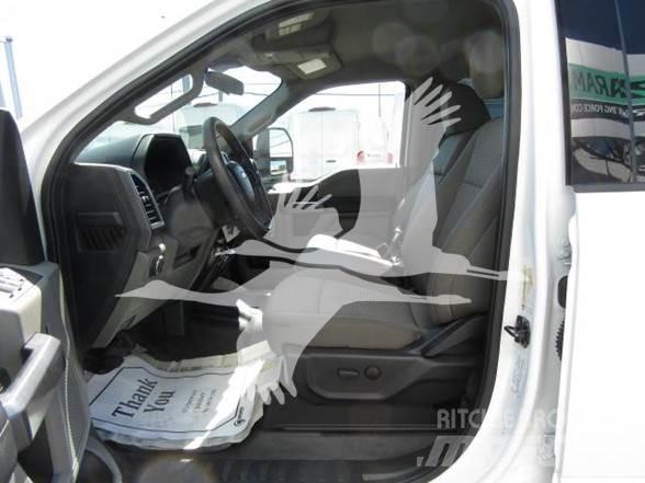 Ford F350 Statyba - Kita