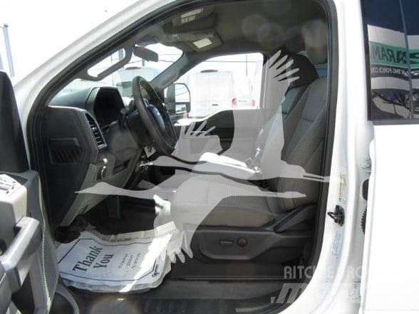 Ford F350 Statyba - Kita