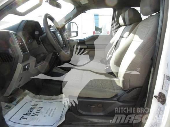 Ford F550 Platformos/ Pakrovimas iš šono