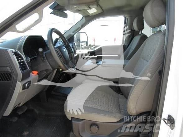 Ford F550 Platformos/ Pakrovimas iš šono
