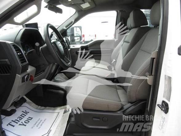 Ford F550 Platformos/ Pakrovimas iš šono