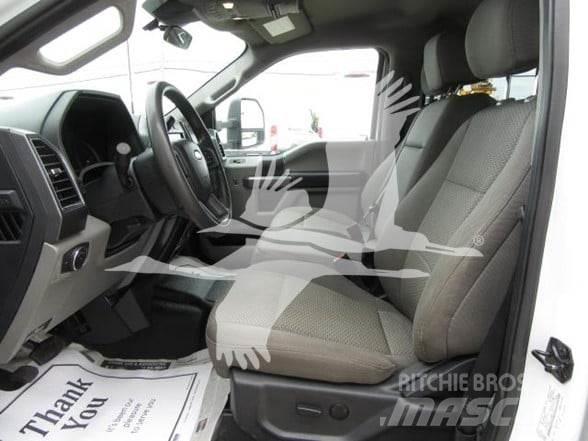 Ford F550 Platformos/ Pakrovimas iš šono