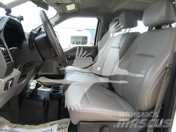 Ford F550 Savivarčių priekabų vilkikai