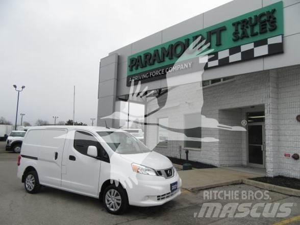 Nissan NV200 Statyba - Kita