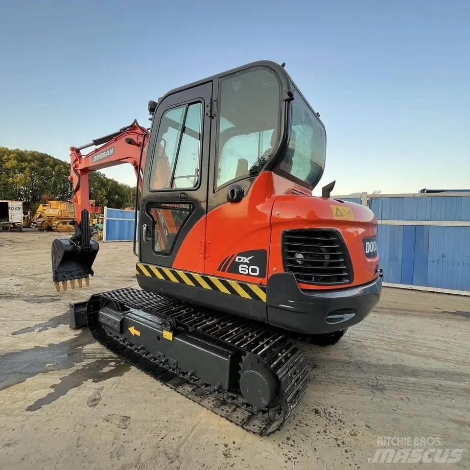 Doosan DX 60 Mini ekskavatoriai < 7 t