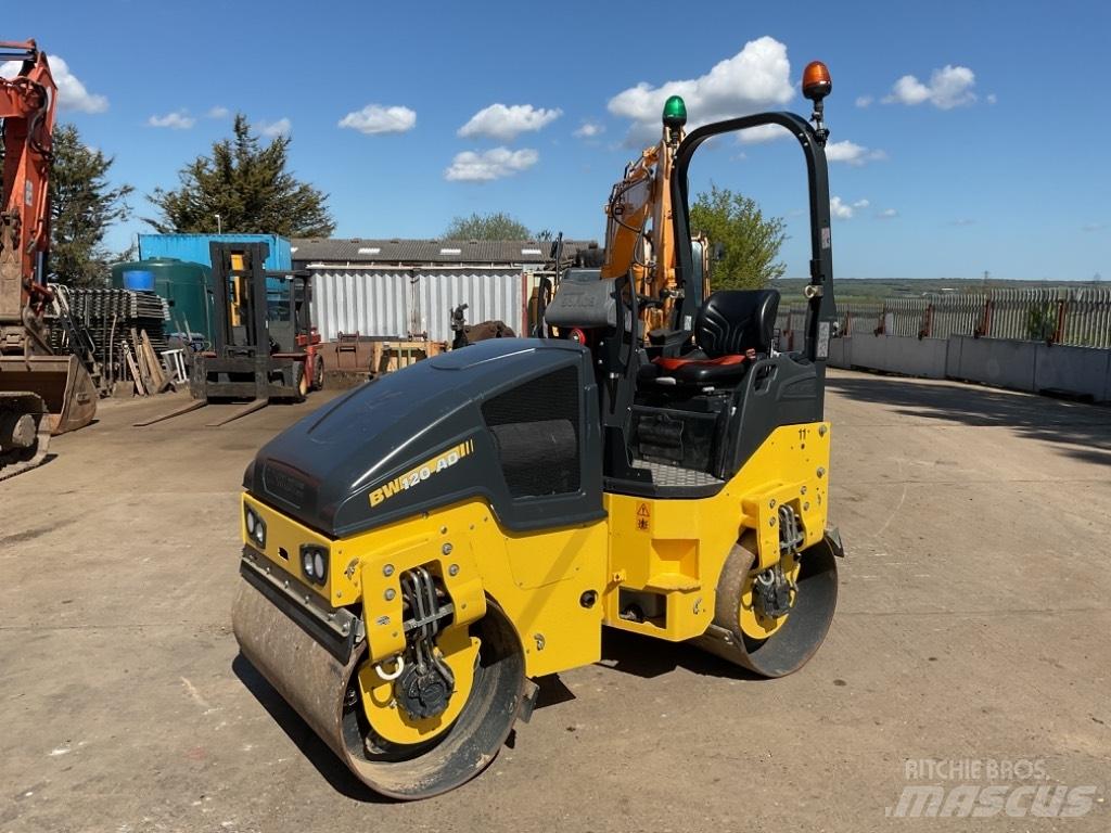 Bomag BW 120 AD-5 Porinių būgnų volai