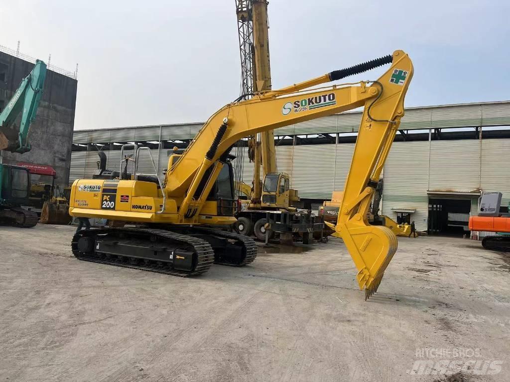 Komatsu PC 200-8N1 Vikšriniai ekskavatoriai