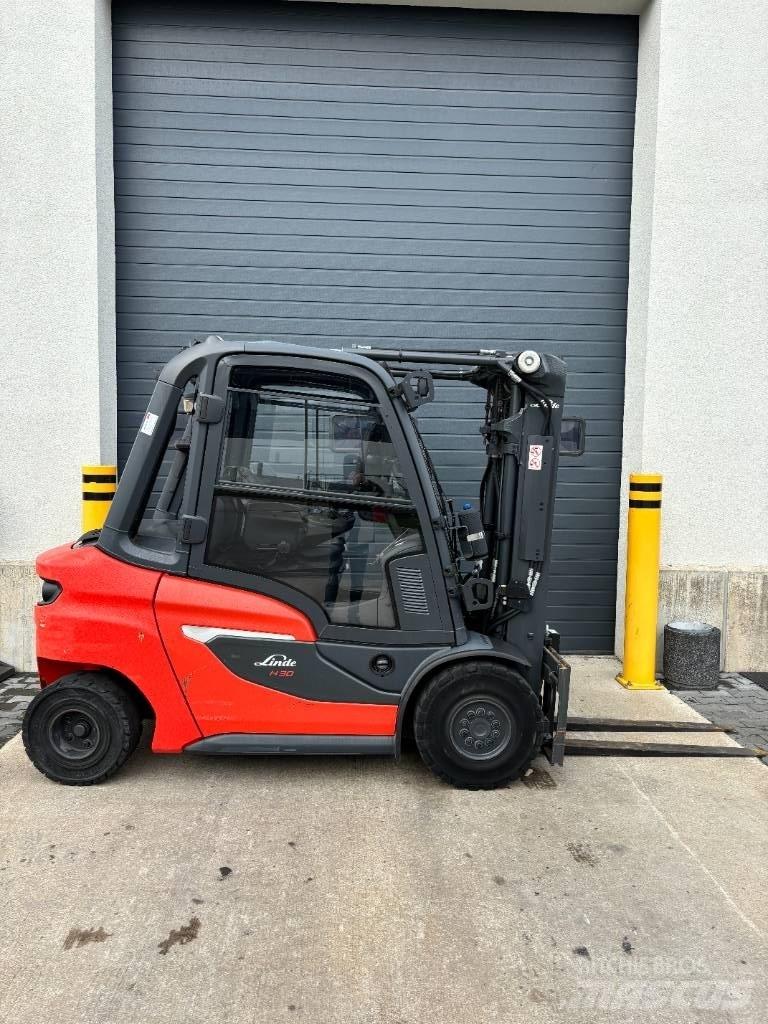 Linde H30D/1202 Dyzeliniai krautuvai