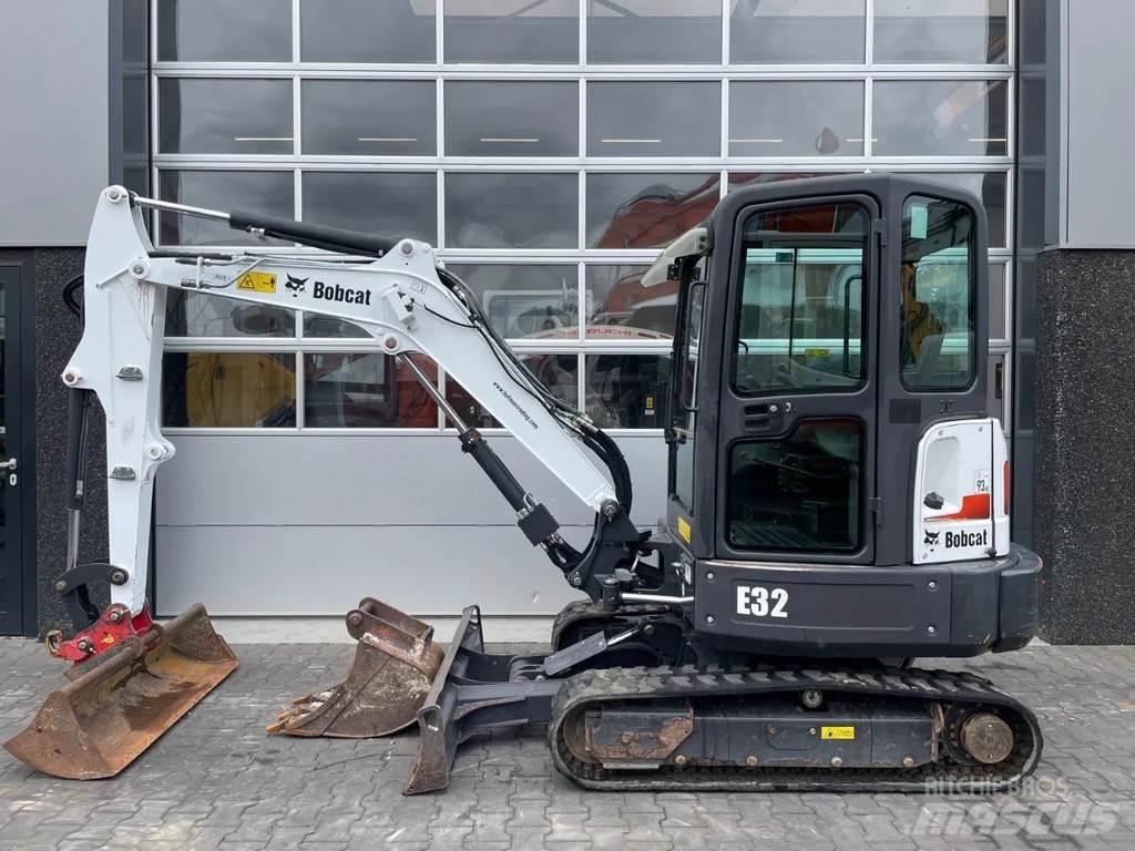 Bobcat E32 | A/C Mini ekskavatoriai < 7 t