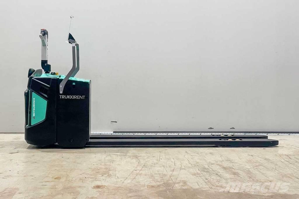 Mitsubishi PBV 20 N2 Žemų aukščių keltuvai su platforma