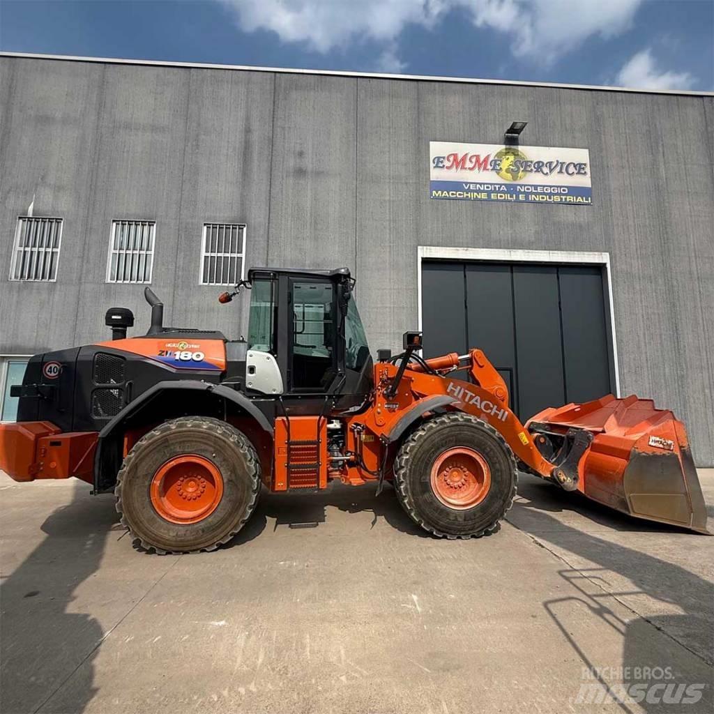 Hitachi ZW180-6 Naudoti ratiniai krautuvai