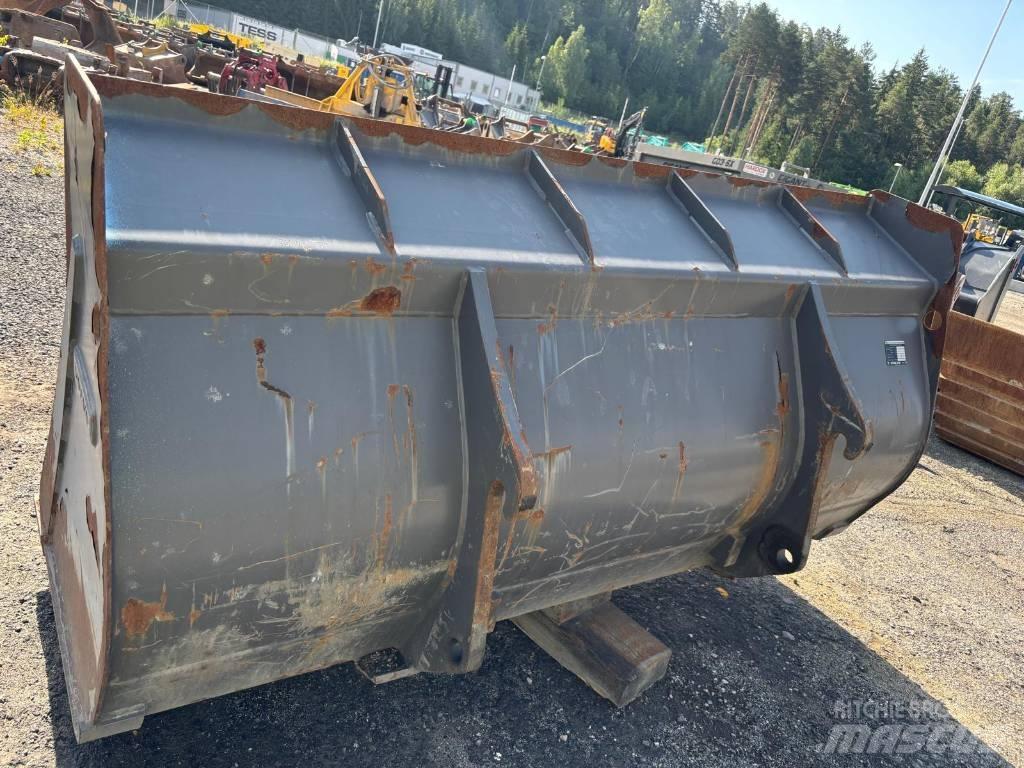 Volvo L 30 GS Naudoti ratiniai krautuvai