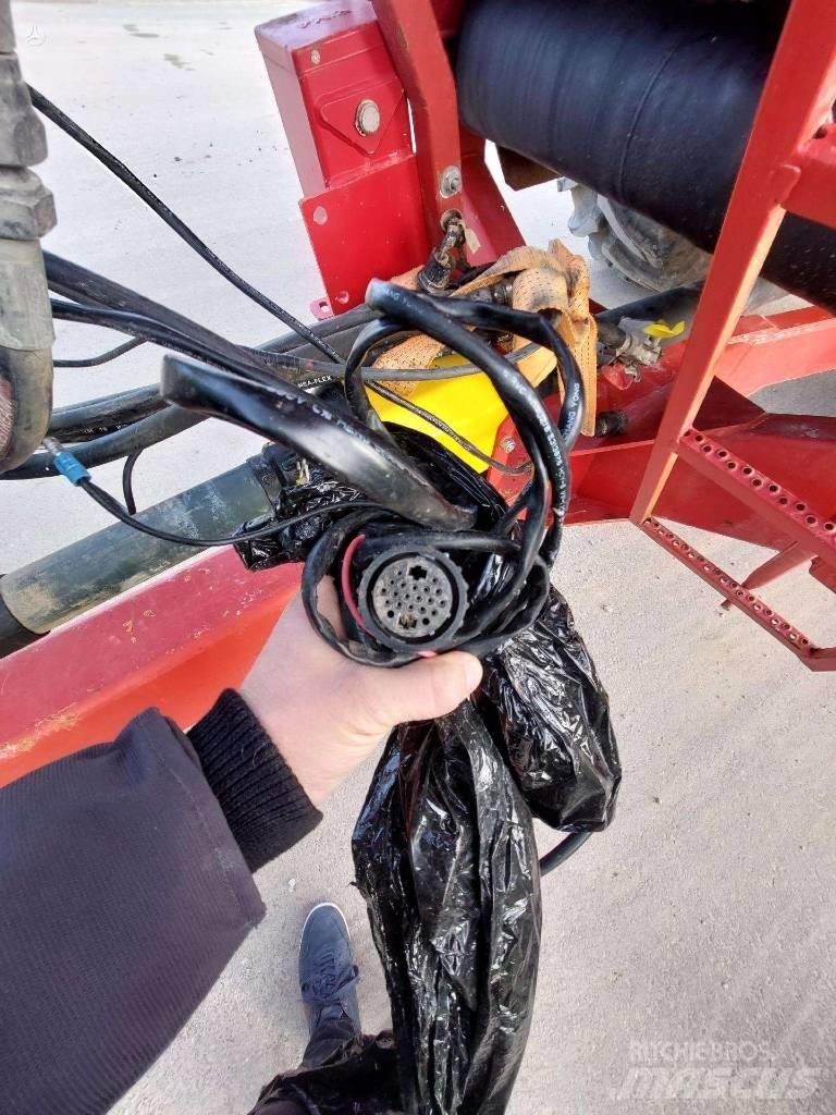 Bredal K 105 Mineralinių trąšų barstytuvai