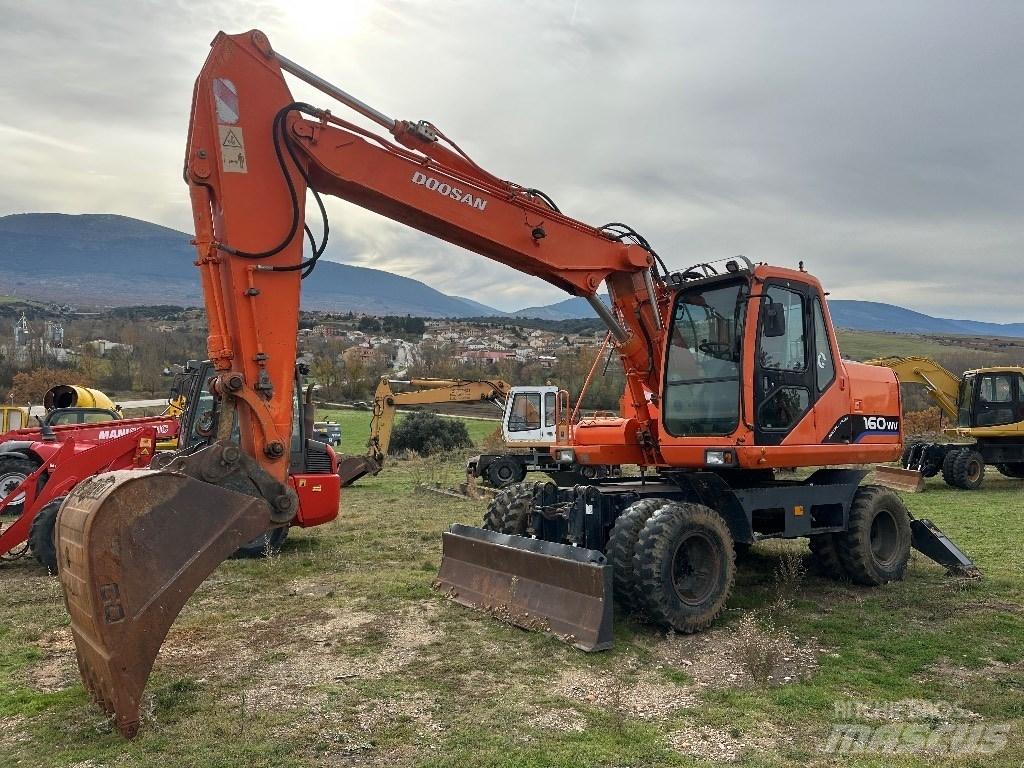 Doosan Solar 160 W V Ratiniai ekskavatoriai