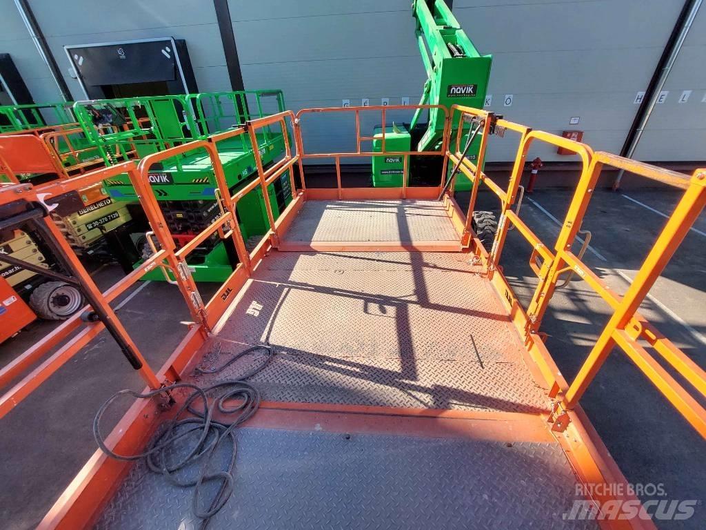 JLG 430 LRT Žirkliniai keltuvai