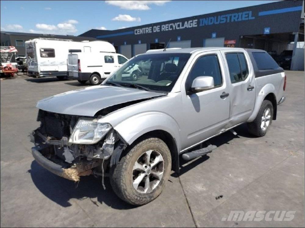 Nissan Navara 1 Pikapai / Bortiniai sunkvežimiai
