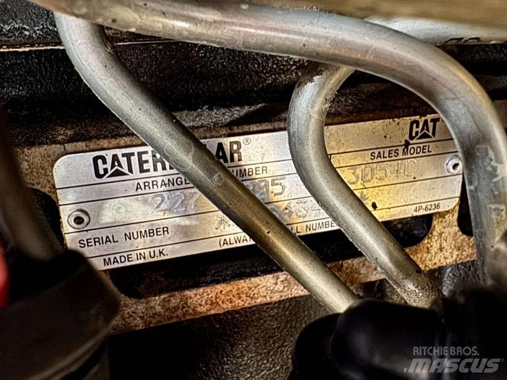 CAT 432 E Ekskavatoriniai krautuvai
