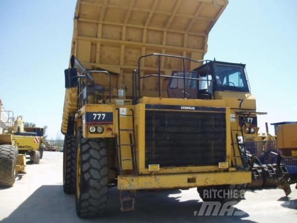 CAT 777 Atliekų išvežimo technika