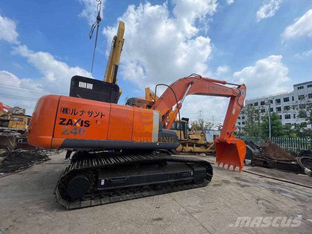Hitachi ZX 240 Vikšriniai ekskavatoriai