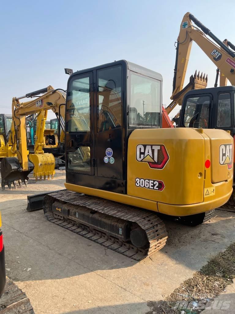 CAT 306 Vikšriniai ekskavatoriai
