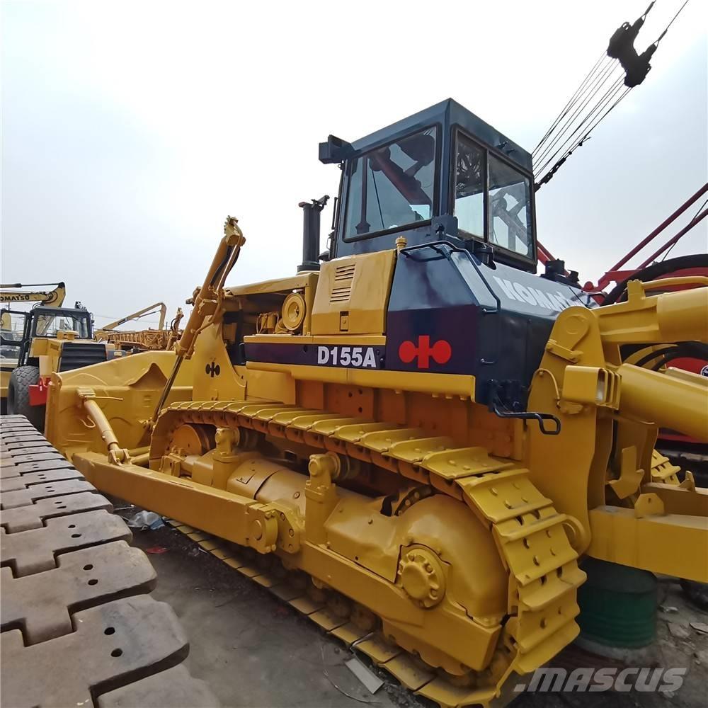 Komatsu d155a-2 Vikšriniai buldozeriai