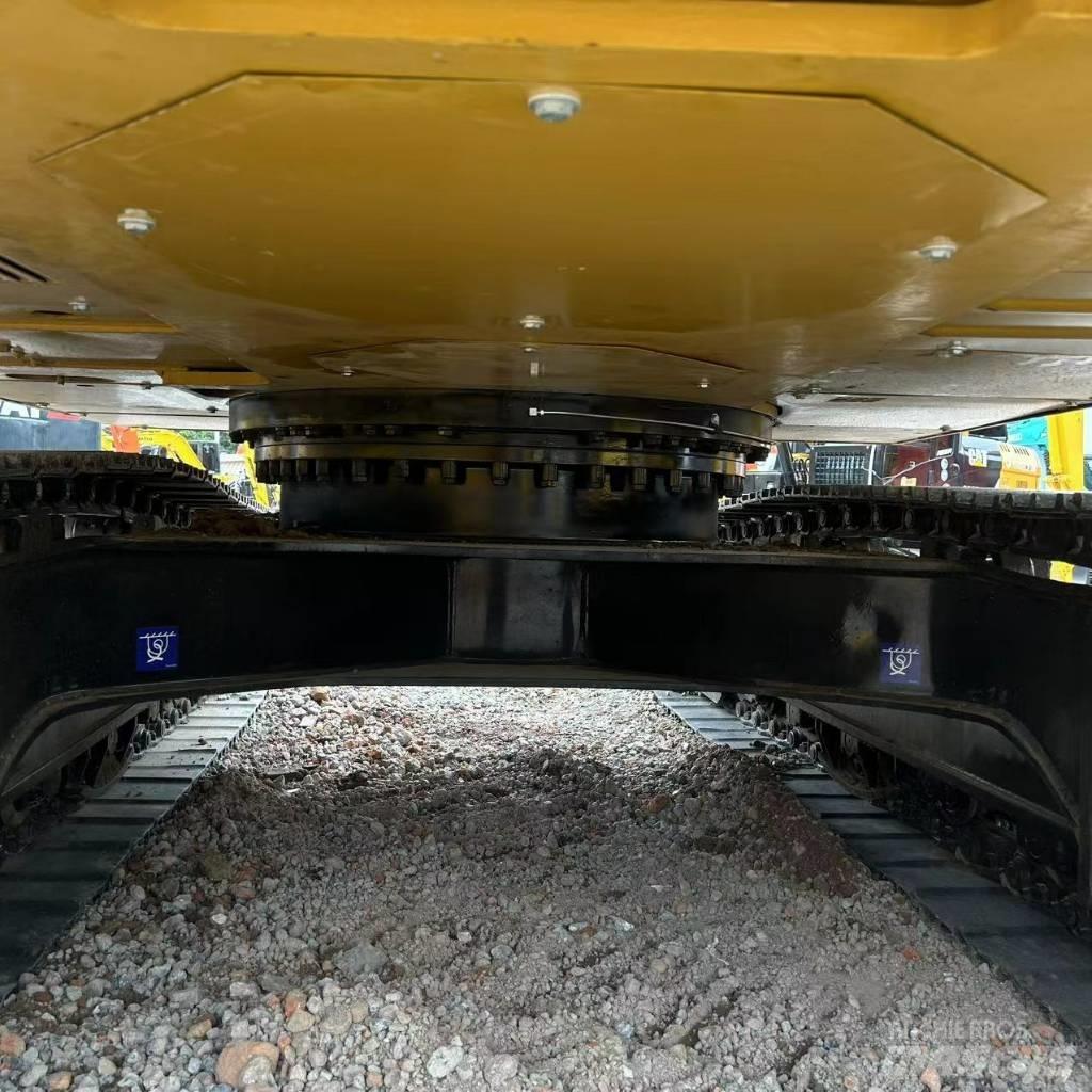 CAT 320 D L Vikšriniai ekskavatoriai