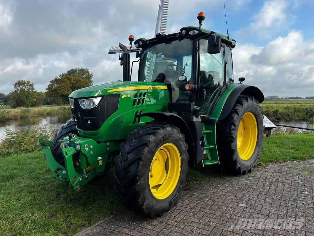 John Deere 6110 R Traktoriai