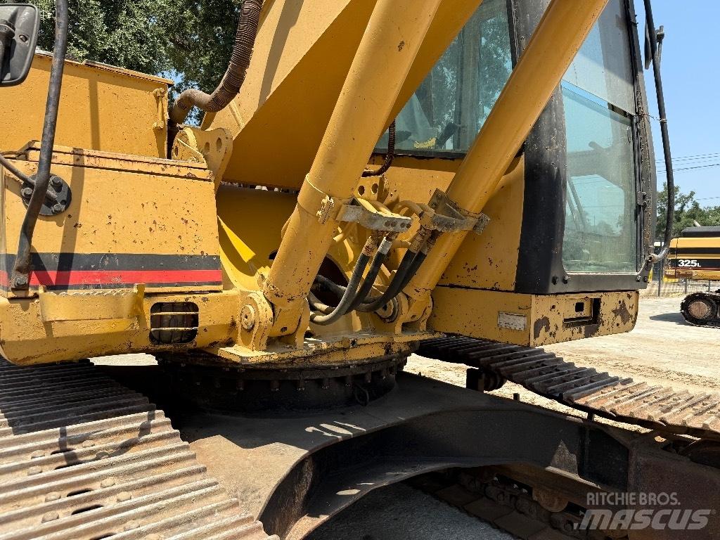 CAT 320 L Vikšriniai ekskavatoriai