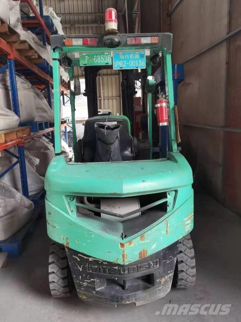 Mitsubishi FD 25 Dyzeliniai krautuvai