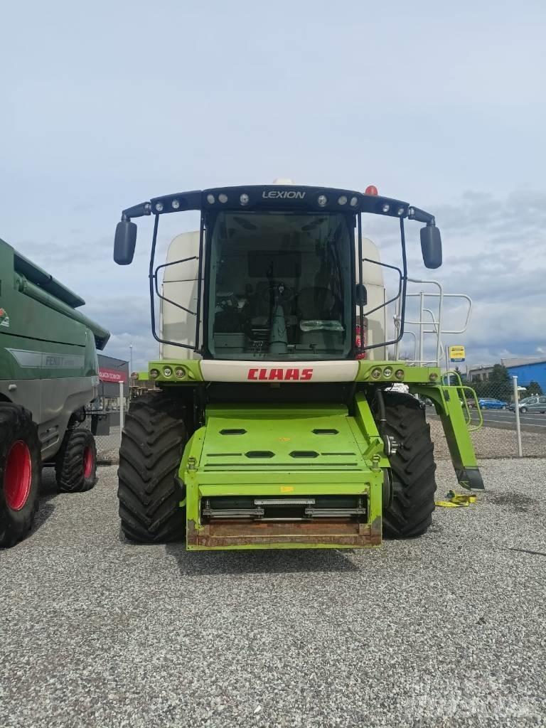 CLAAS Lexion 670 Derliaus nuėmimo kombainai