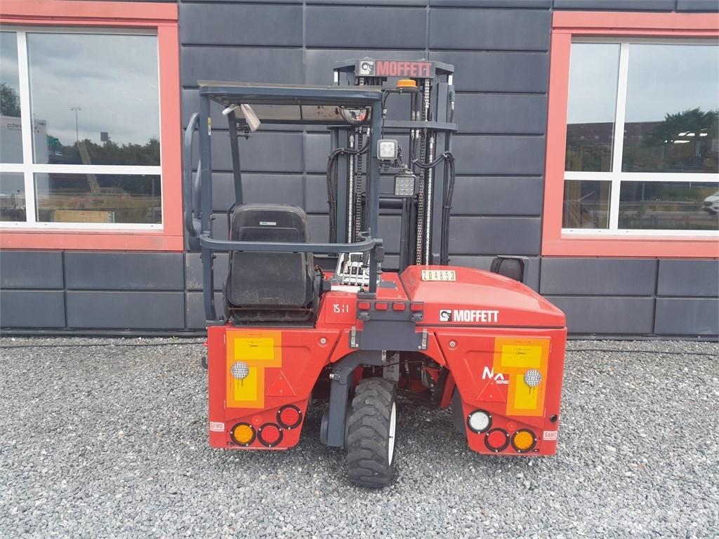 Moffett M4 25.3 Šakiniai krautuvai - Kita