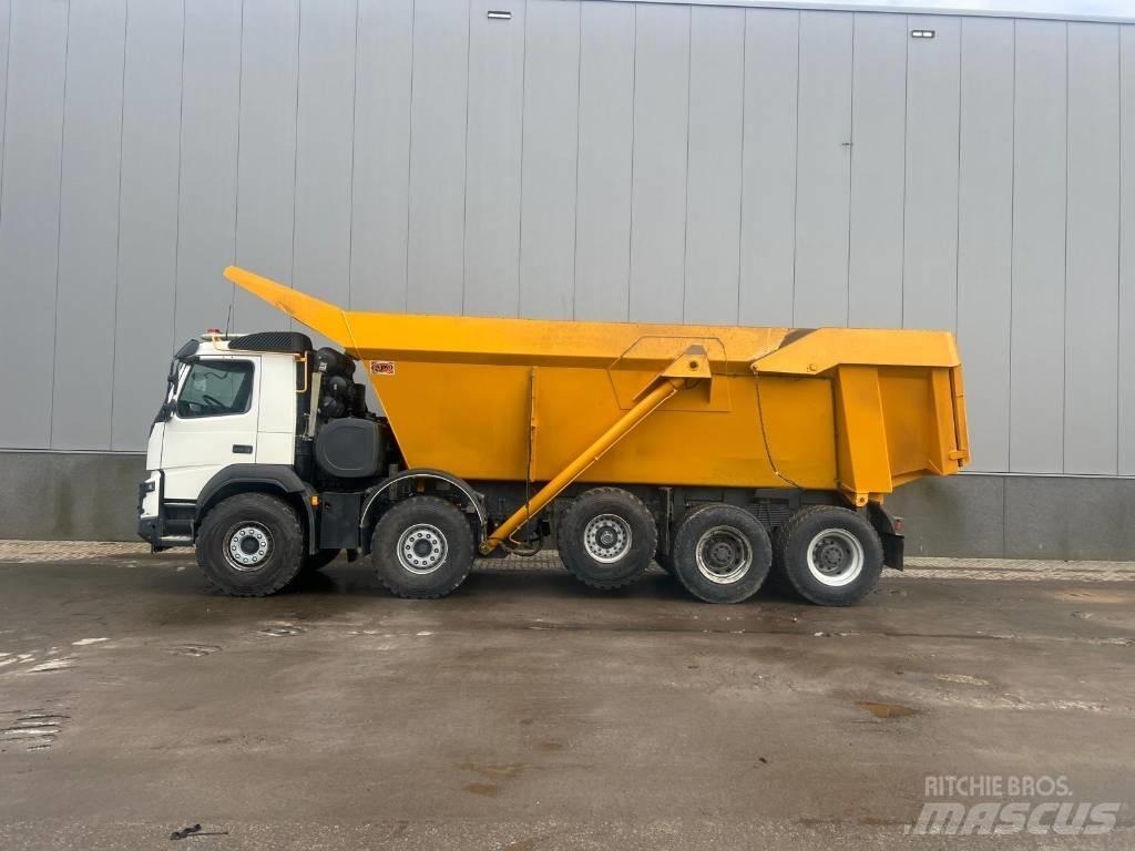 Volvo FMX Savivarčių priekabų vilkikai