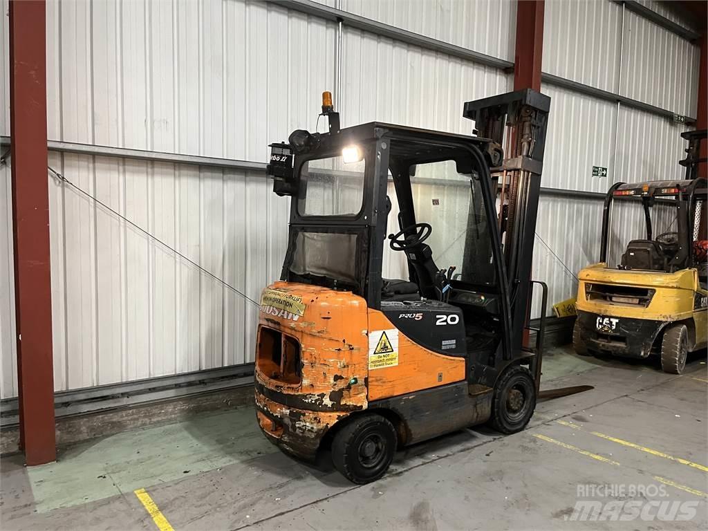 Doosan D20SC-5 Dyzeliniai krautuvai
