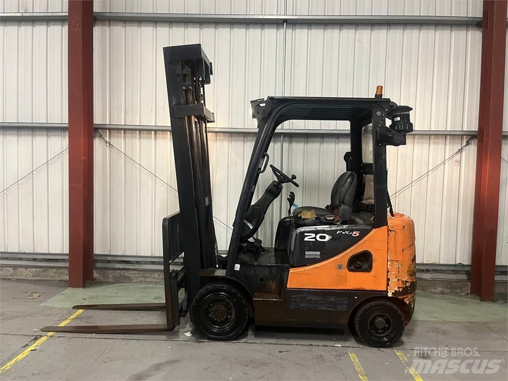 Doosan D20SC-5 Dyzeliniai krautuvai